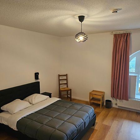 Auberge De Pontgibaud Lathuile المظهر الخارجي الصورة