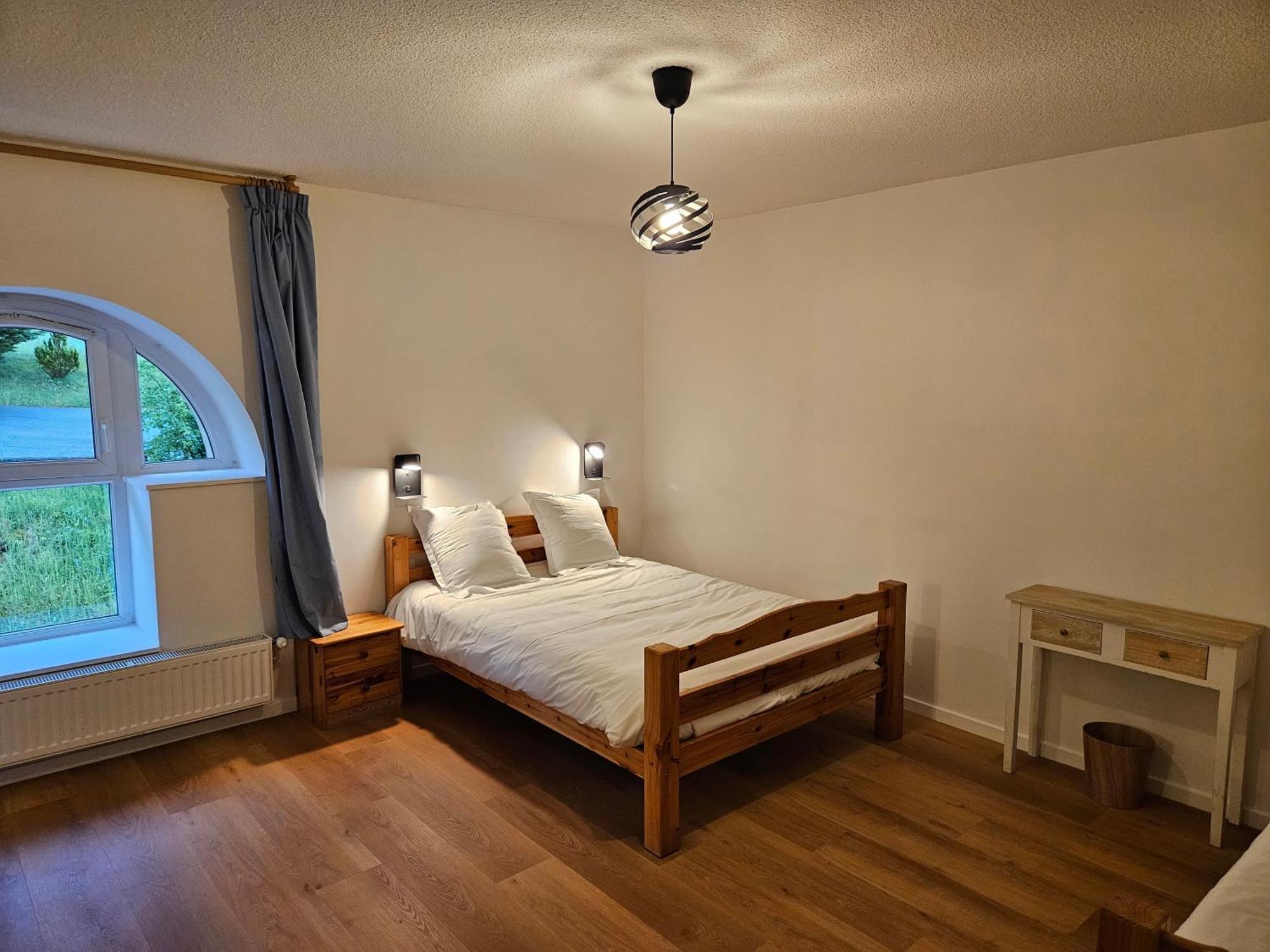 Auberge De Pontgibaud Lathuile المظهر الخارجي الصورة
